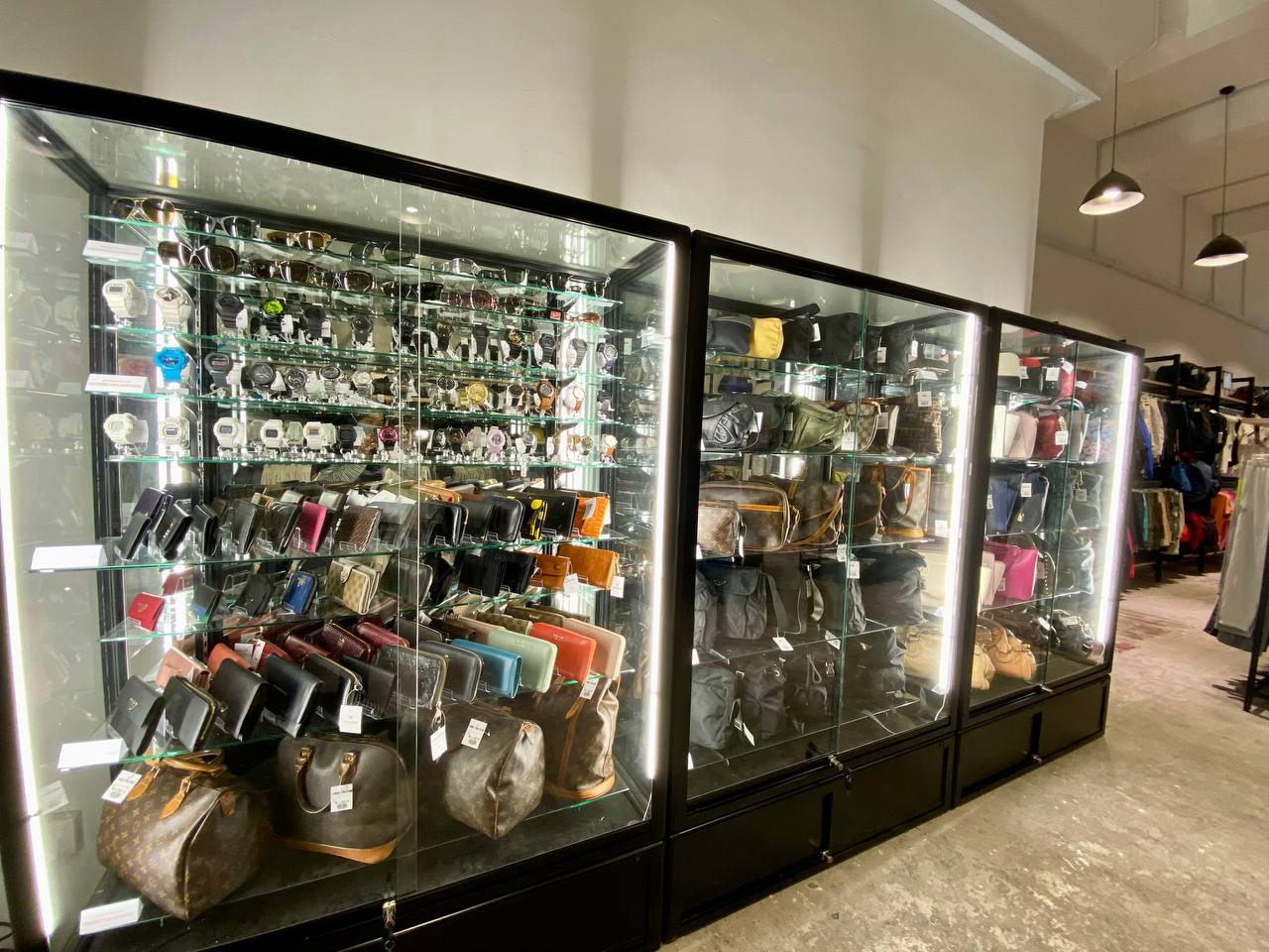 2ndStreet The most popular reused shop